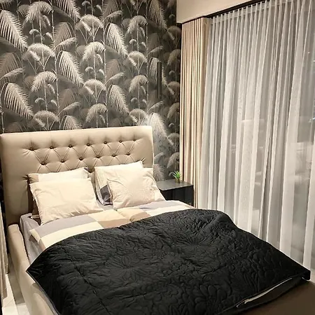 Apartman Elegance Hanza Tower *