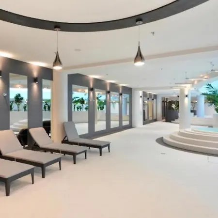 Elegance Hanza Tower Apartman